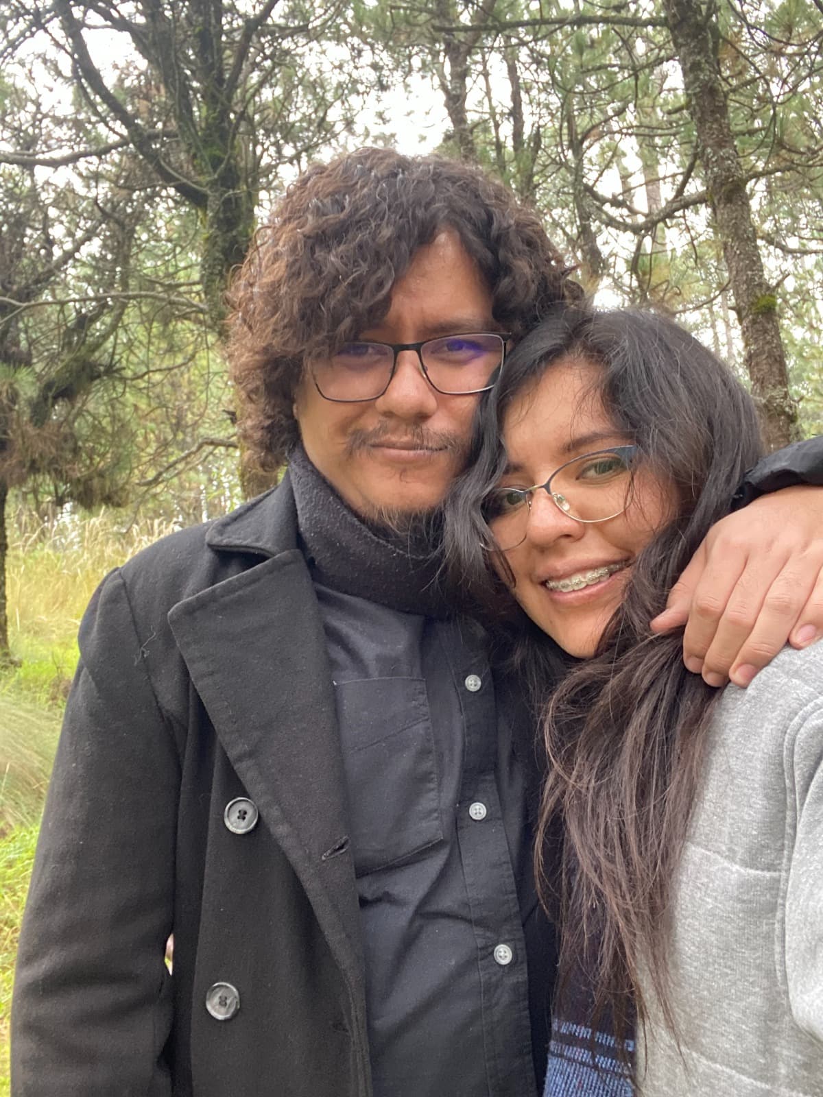 ¡Nuestro primer viaje juntos! <br/>
    En una forma indeleblemente promisoria, nuestro primer viaje fue a las faldas de un volcán
    activo, latiente, lleno de vida, como nuestras promesas mutuas.